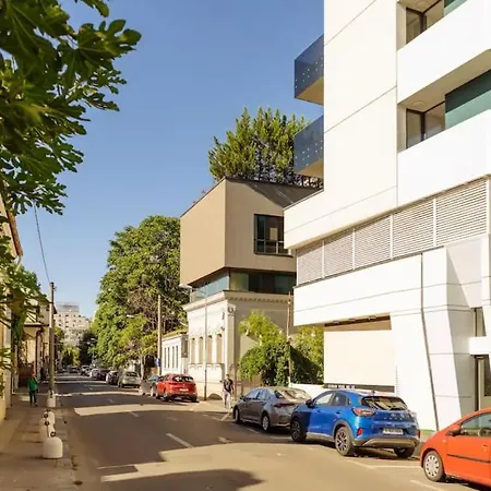 8 - New Building & Parking Daire Bükreş