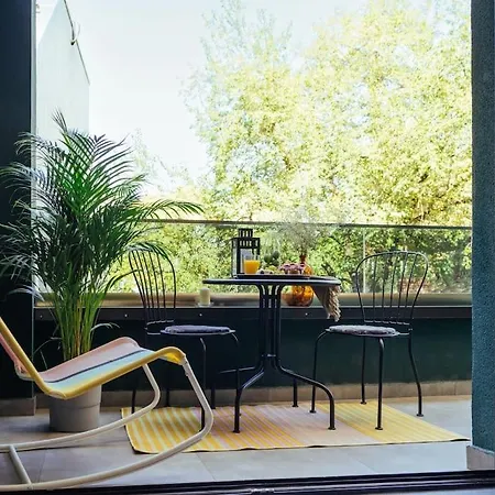 8 - New Building & Parking アパート ブカレスト