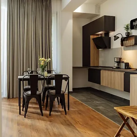 Apartment 8 - New Building & Parking