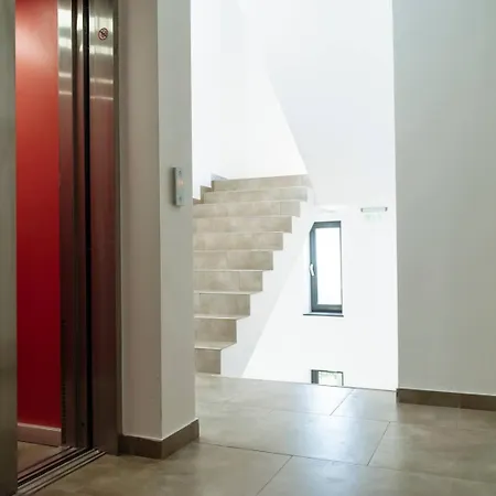 Appartement 8 - New Building & Parking