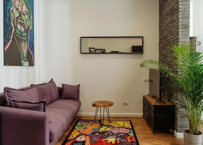 8 - New Building & Parking Bucharest