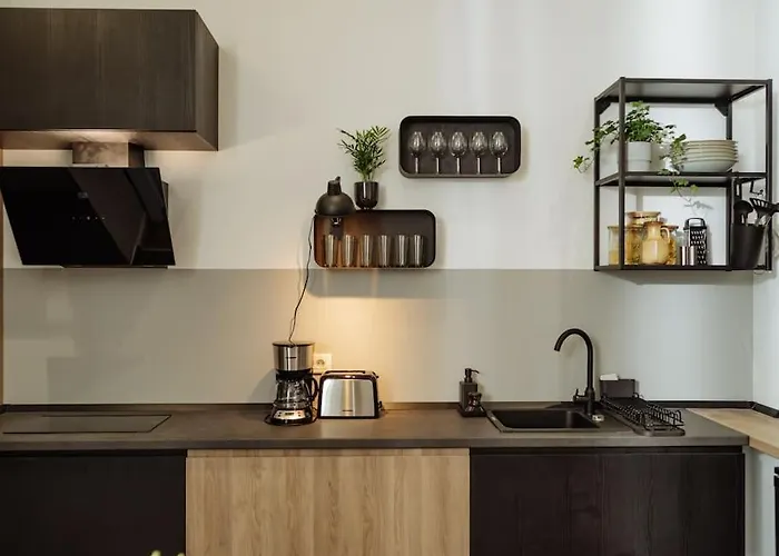 8 - New Building & Parking * Bucharest