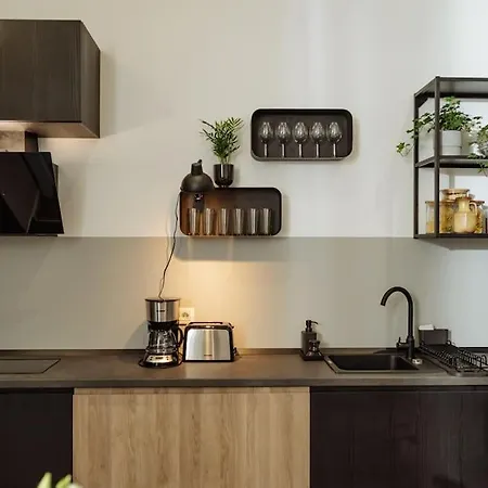 8 - New Building & Parking * Bukarest